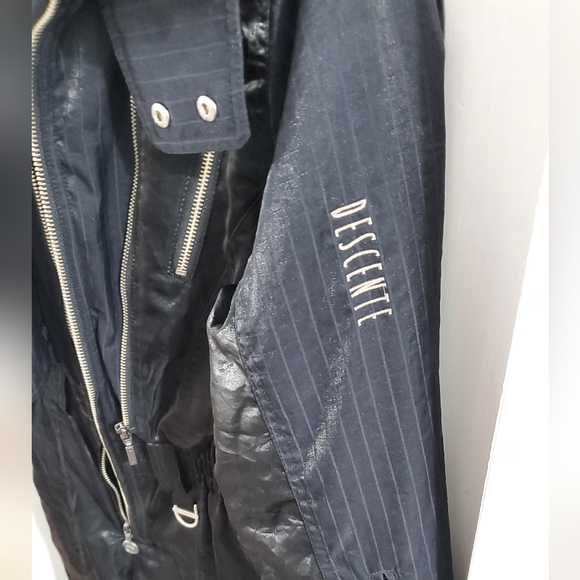 ‼️last chance. black ski suit. Women's size 4. Brand Descent. - Picture 7 of 16